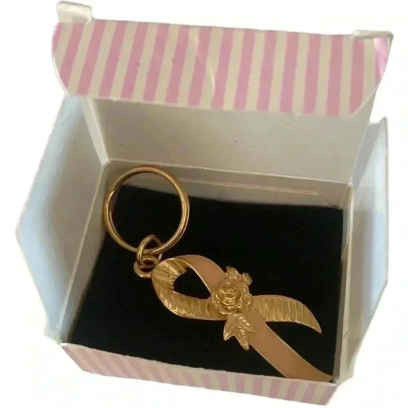 Vintage Avon Breast Cancer Awareness Pink Ribbon Key ring Key chain original box - Picture 5 of 5
